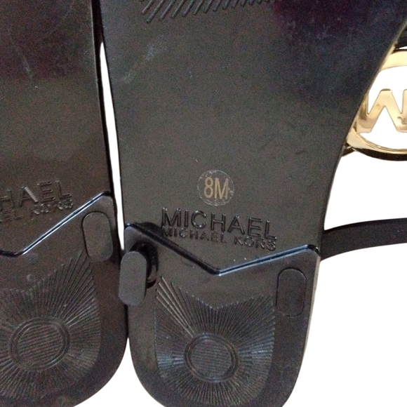 Michael Kors Black and Gold Patent Leather T-Strap Sandals Size 8 - Picture 9 of 12